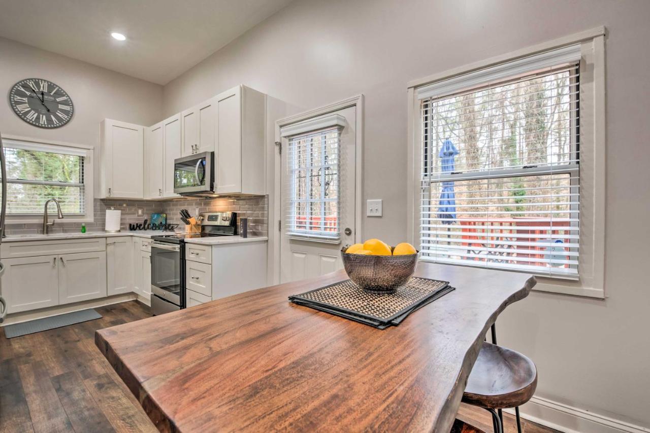 Atlanta Retreat With Deck In Greenbriar Area! Εξωτερικό φωτογραφία