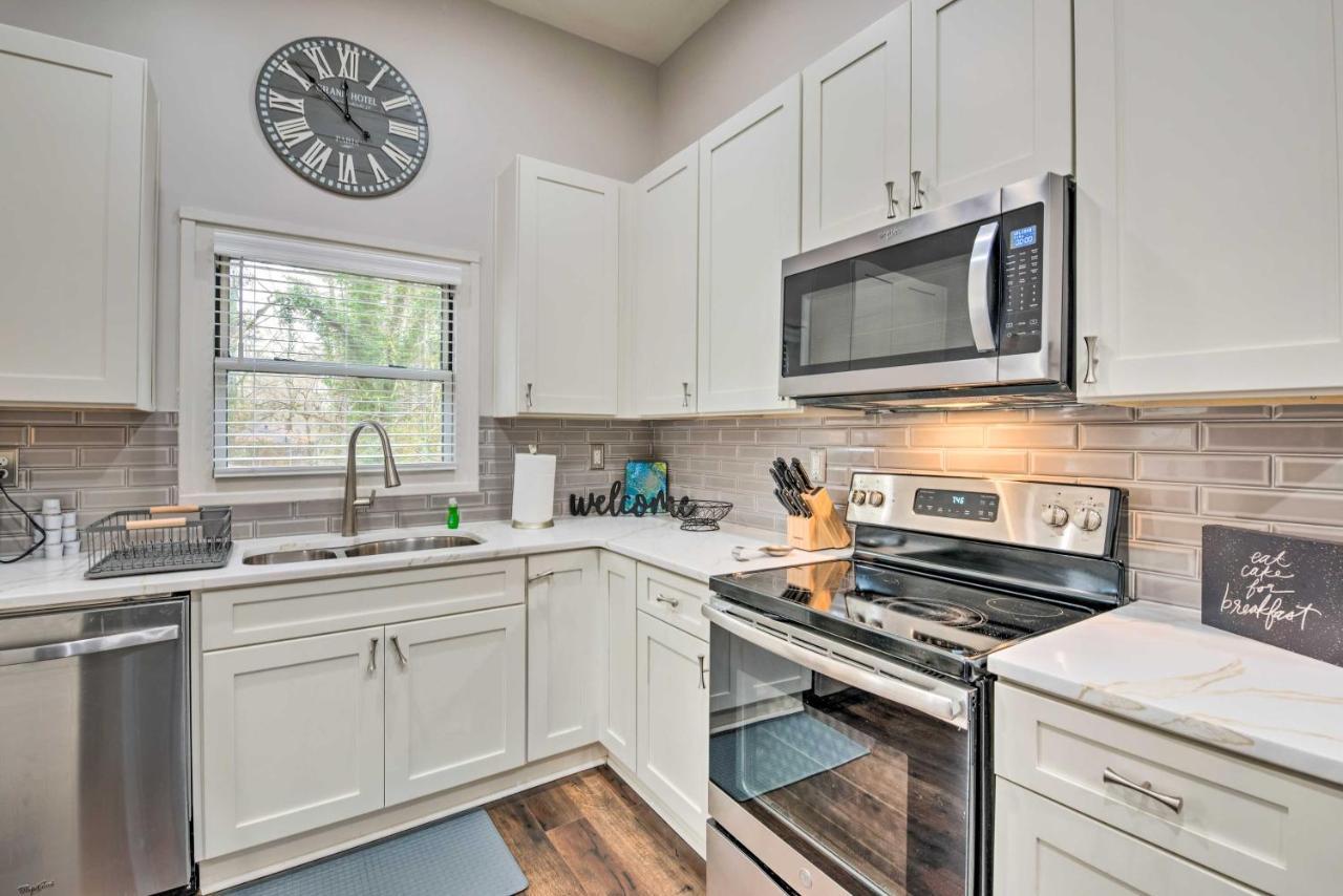 Atlanta Retreat With Deck In Greenbriar Area! Εξωτερικό φωτογραφία