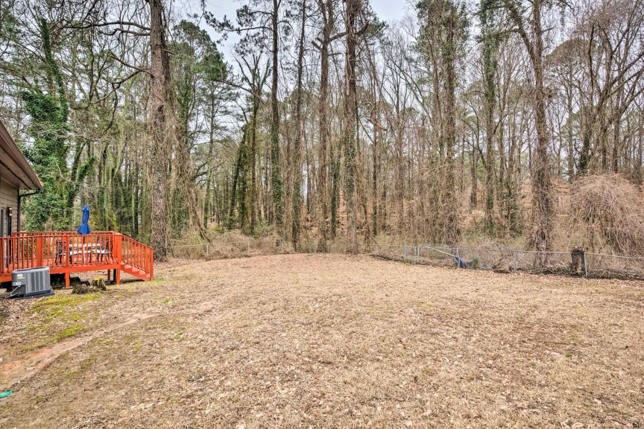 Atlanta Retreat With Deck In Greenbriar Area! Εξωτερικό φωτογραφία